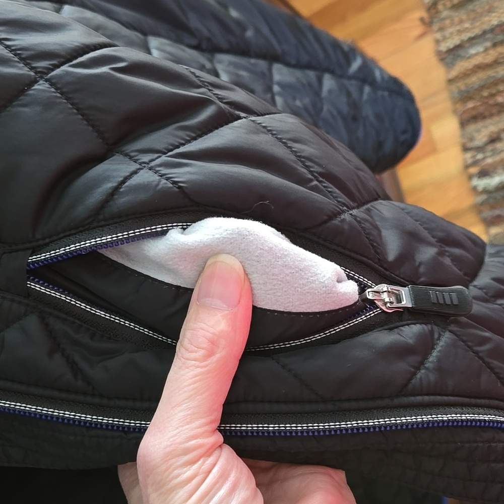 Lands End Women's Quilted Winter Coat Size 2x  Black with blue trim. Primaloft. - Picture 5 of 9